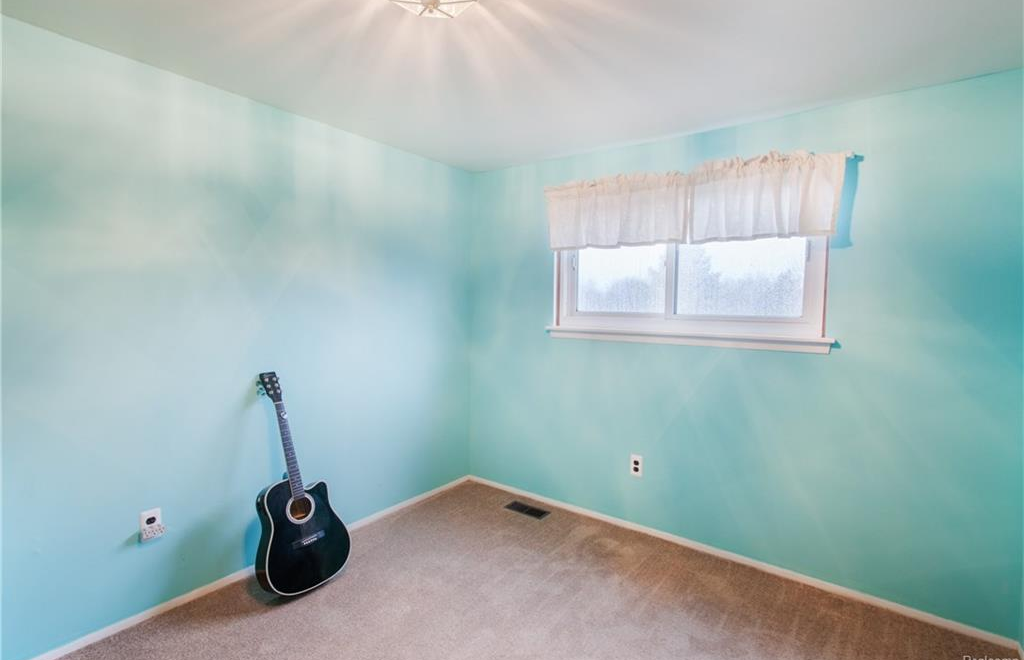 36538 Saxony Rd, Farmington Livonia MI Homes for Sale